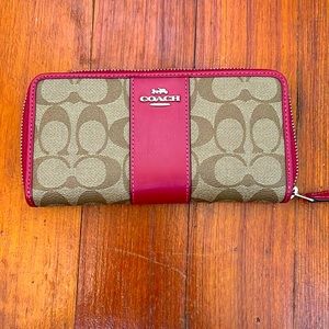 Coach wallet